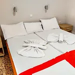 Patra Skala Prinou Apartment