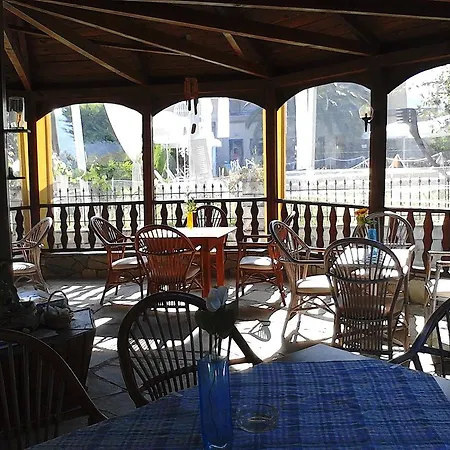 Patra Skala Prinou Appartement